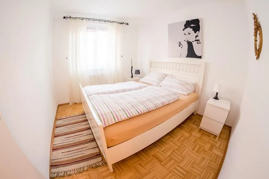 Apartment Pestalozzistrasse Graz Austria